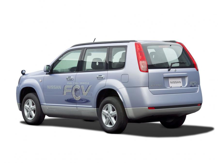  Nissan X-Trail FCV 2002 года  (фото 7 из 25)